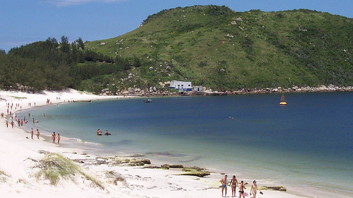 Conheça um pouco mais sobre a Praia da Ilha do Farol